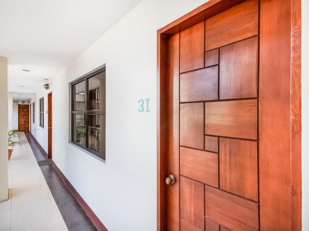 Oyo 443 Maria Cristina Arcade Suites Cebu Екстер'єр фото